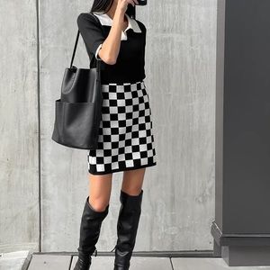 Black oak + fort tote bag